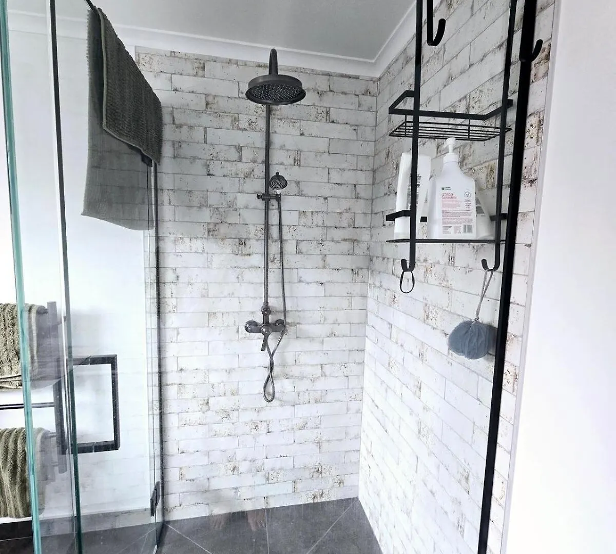Modern 1-Bedroom Apartment Retreat Tauranga New Zealand
